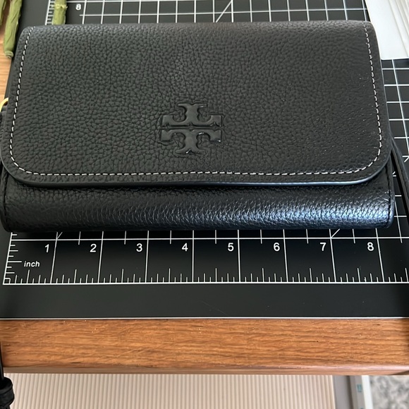 Like NEW Tory Burch crossbody - Picture 14 of 15